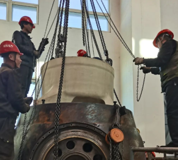 鏈條電動(dòng)葫蘆和手拉葫蘆一起助力電廠檢修工作